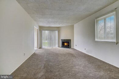 15 Carob Ct, Lumberton, NJ 08048 - photo 4