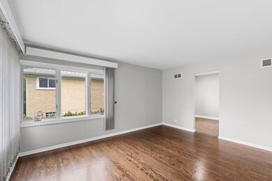 712 N Michigan St, Elmhurst, IL 60126 - photo 4