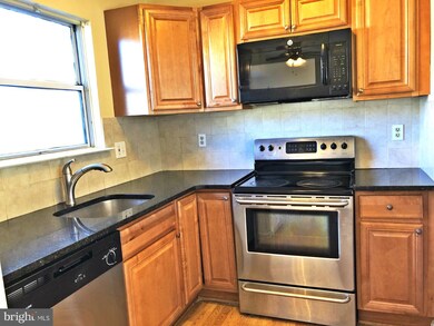 11546 Aldburg Way, Germantown, MD 20876 - photo 4