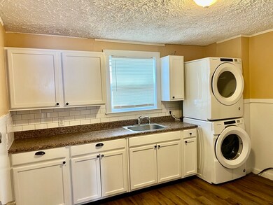 8 Felton St, Hudson, MA 01749 - photo 3