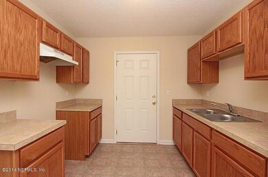 4378 Melissa Ct W, Jacksonville, FL 32210 - photo 2