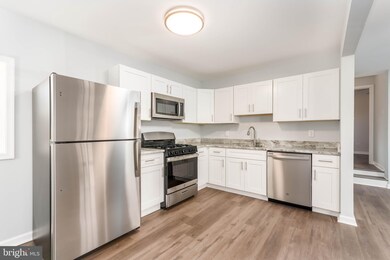 98 Lincoln Ave, Clementon, NJ 08021 - photo 4