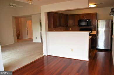 11812 Eton Manor Dr unit 302, Germantown, MD 20876 - photo 7