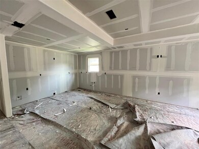 814 W 11th St, Bonham, TX 75418 - photo 4