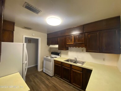 5050 Lawnview St, Jacksonville, FL 32205 - photo 2