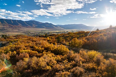 1940 N Shamy Way unit 27, Eden, UT 84310 - photo 6
