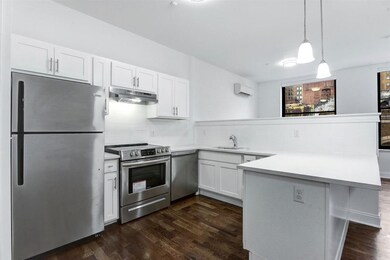 196 Market St unit 4B, Newark, NJ 07102 - photo 3