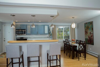 718 E 74th-4