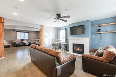 16491 Greenbrier St SE, Yelm, WA 98597 - photo 4