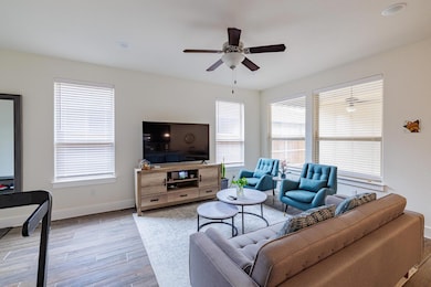 602 Parkline Dr unit 12A, Georgetown, TX 78626 - photo 5