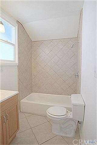 Upstairs Full Bath