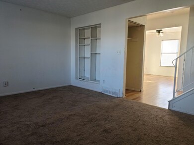 4848 Living room Dec 2020