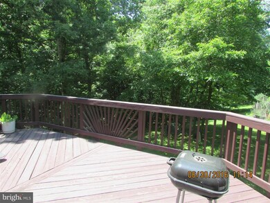 8329 Snowden Oaks Place, Laurel, MD 20708 - photo 6