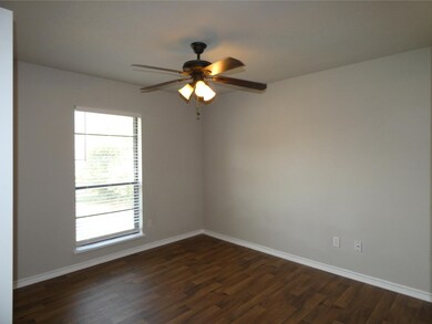 7436 Tunbridge Dr, North Richland Hills, TX 76182 - photo 6