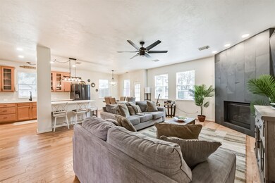 Excellent Open Concept with Upgraded Slate Tile fi