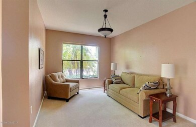IMG_6208_09_10_Interior 2