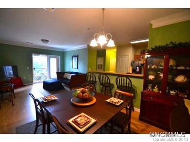 623 Appeldoorn Cir unit 623, Asheville, NC 28803 - photo 4