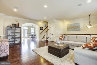 10621 Yorktown Dr, Fairfax, VA 22030 - photo 5