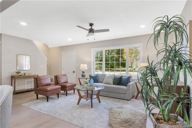 213 Captain Newport Cir, Williamsburg, VA 23185 - photo 5