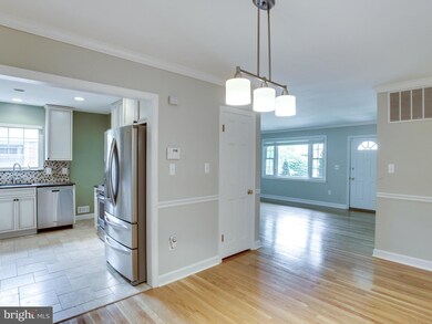 10909 Orleans Way, Kensington, MD 20895 - photo 5