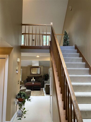 42 Derry St, MerriMacK, NH 03054 - photo 4