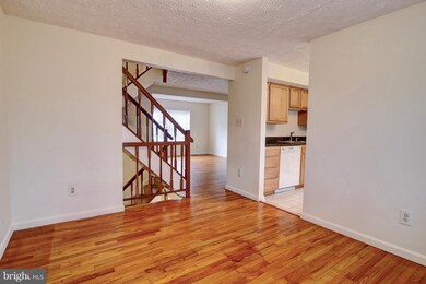 11501 Ivy Bush Ct, Reston, VA 20191 - photo 7