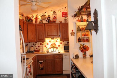 2153 Wainwright Ct unit 2B, Frederick, MD 21702 - photo 6