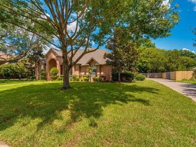 1201 Brook Ln, Cleburne, TX 76033 - photo 5