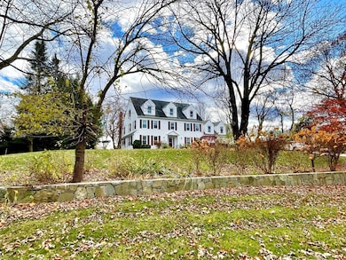 156 Mitchell Rd, Holliston, MA 01746 - photo 2