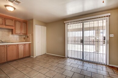 7131 W Heatherbrae Dr-6
