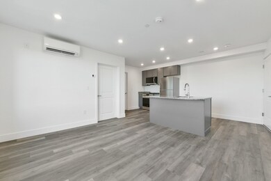 585 Essex St unit 509, Lynn, MA 01901 - photo 6