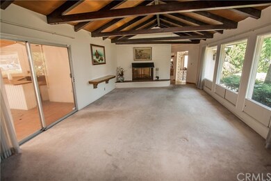 LIVING ROOM OPPOSITE VIEW
