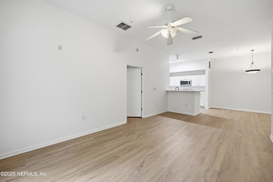 6081 Maggies Cir unit 104, Jacksonville, FL 32244 - photo 6