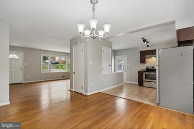 5902 Maple Terrace, Laurel, MD 20707 - photo 7