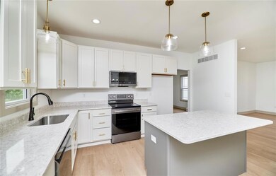 4 Ashley Ln, Hawk Point, MO 63349 - photo 2