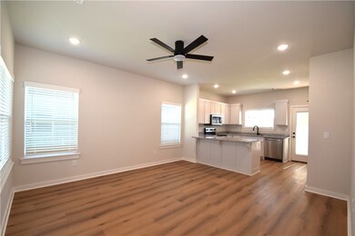 540 Cosmos St, Centerton, AR 72719 - photo 3