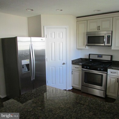 305 Tolbelt Ct, Stafford, VA 22554 - photo 6