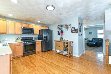 86 W 6th St unit 88, Lowell, MA 01850 - photo 4