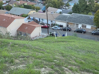 2818 Adkins Ave, Los Angeles, CA 90032 - photo 2