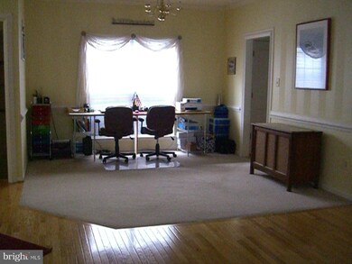 2428 Hightee Ct, Crofton, MD 21114 - photo 5