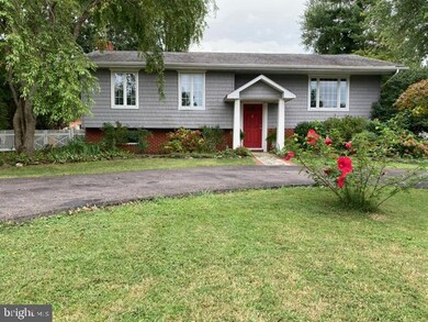 119 Lake View Dr, Annapolis, MD 21403 - photo 2