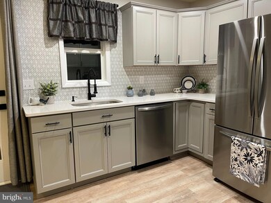 19 Orchid Rd, Pennsville, NJ 08070 - photo 7