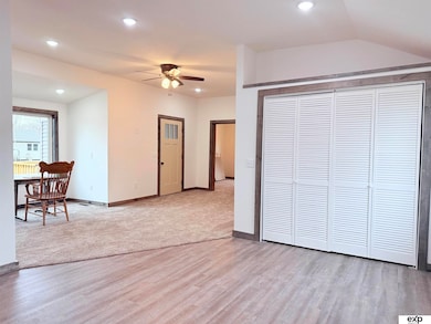 706 E Everett St, Oneill, NE 68763 - photo 5