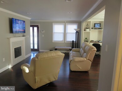 2729 Gwynns Falls Pkwy, Baltimore, MD 21216 - photo 5