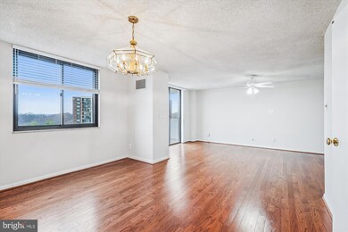 Westlake Towers unit 1008, Bethesda, MD 20817 - photo 6