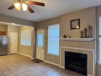 16043 Cedar Gully Dr, Friendswood, TX 77546 - photo 5