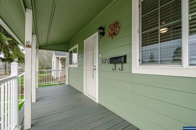620 C St, Independence, OR 97351 - photo 3