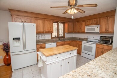 177 Edgewood Rd, West Springfield, MA 01089 - photo 6