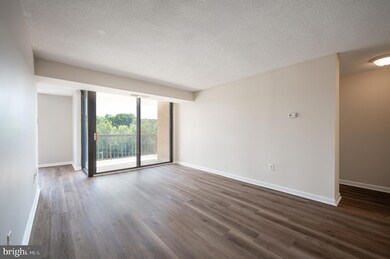 The Brittany unit 420, Arlington, VA 22204 - photo 3