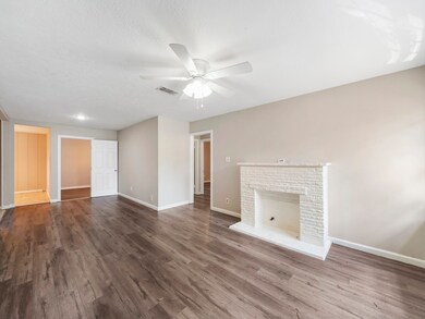 2943 Yorkwood St, Houston, TX 77093 - photo 2